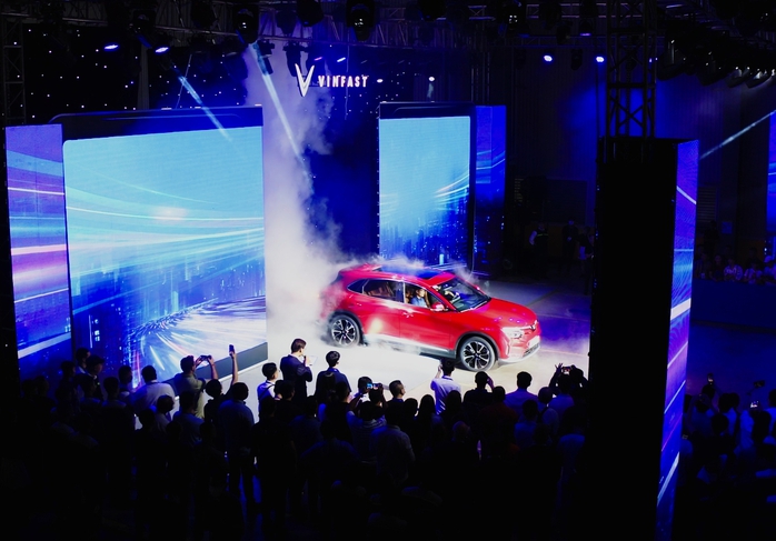 VinFast bàn giao 100 ô tô điện VF 8 đầu tiên, chuẩn bị xuất khẩu ra thế giới - Ảnh 3.