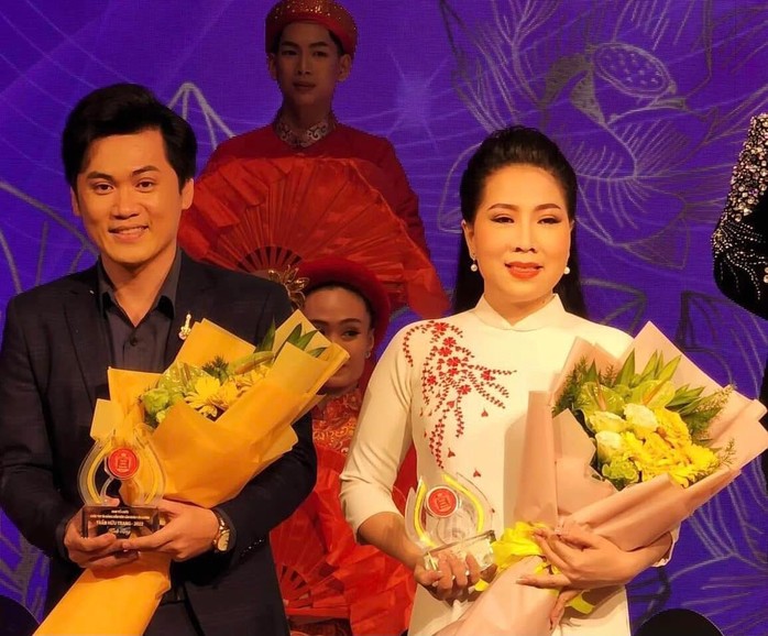 NSƯT Thu Vân và Nguyễn Văn Khởi khuấy động cuộc thi tài năng Trần Hữu Trang - Ảnh 1.