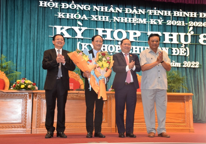 Ông Phạm Anh Tuấn được bầu giữ chức Chủ tịch UBND tỉnh Bình Định - Ảnh 1.