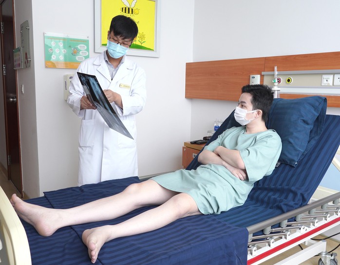 “Phép màu” Vinmec và hy vọng mới cho những bệnh nhân ung thư xương trẻ tuổi - Ảnh 2.