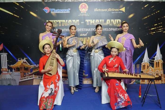 Vietravel Airlines công bố tổng đại lý (GSA) tại Thái Lan - Ảnh 2. Vietravel Airlines công bố tổng đại lý (GSA) tại Thái Lan - Ảnh 2.
