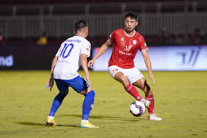 CLB TP HCM nguy cơ rớt hạng sau trận thua Nam Định trên sân nhà - Ảnh 5.