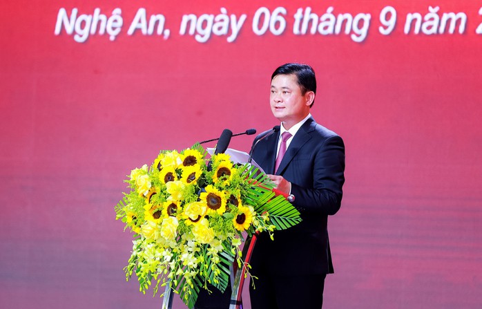 Chủ tịch nước dự Lễ kỷ niệm 120 năm Ngày sinh Tổng Bí thư Lê Hồng Phong - Ảnh 2.