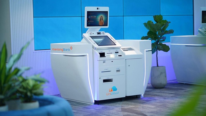 KienlongBank hỗ trợ vùng sâu, vùng xa các hoạt động giáo dục và tác vụ ngân hàng, dịch vụ công - Ảnh 7. KienlongBank hỗ trợ vùng sâu, vùng xa các hoạt động giáo dục và tác vụ ngân hàng, dịch vụ công - Ảnh 7.