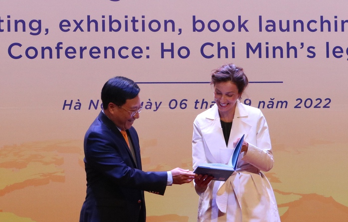 Tổng Bí thư Nguyễn Phú Trọng viết lời tựa cuốn sách về Chủ tịch Hồ Chí Minh - Ảnh 2.