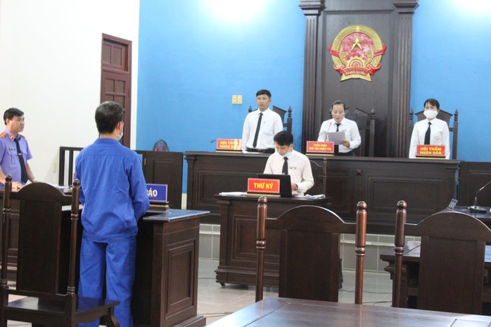 Tây Ninh: Thầy giáo sàm sỡ nữ sinh bị phạt tù 3 năm - Ảnh 1.