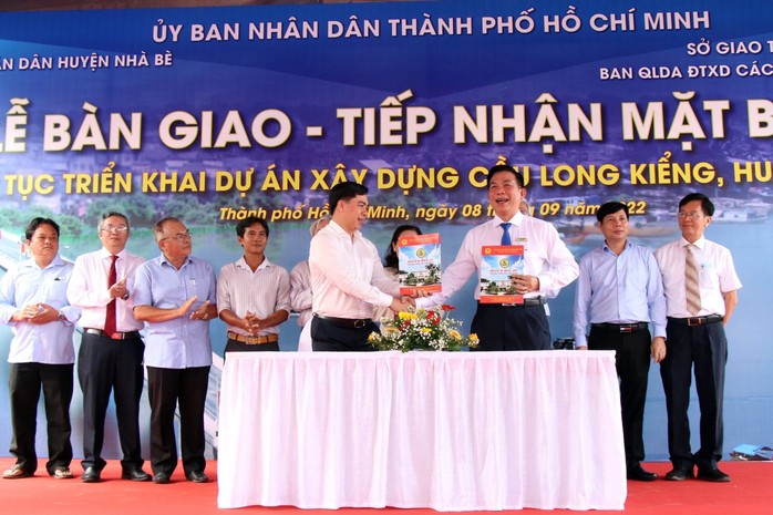 Phó chủ tịch UBND TP HCM Võ Văn Hoan nêu ra 4 bài học từ cầu Long Kiểng - Ảnh 2.
