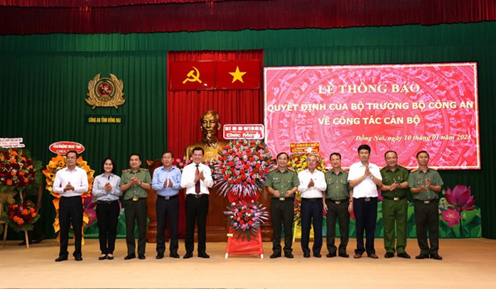 Công an Đồng Nai tổ chức lễ thông báo quyết định của Bộ trưởng Bộ Công an - Ảnh 1.