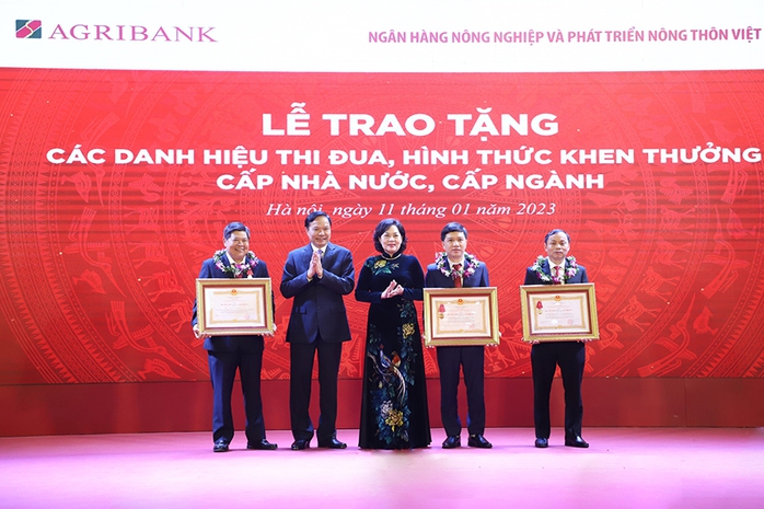 Agribank tổng kết hoạt động năm 2022 - Ảnh 2. Agribank tổng kết hoạt động năm 2022 - Ảnh 2.