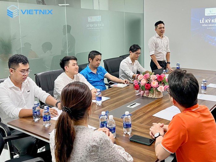 Vietnix hợp tác với FPT Jetking đào tạo, nâng cao chất lượng nguồn nhân lực an ninh mạng - Ảnh 2. Vietnix hợp tác với FPT Jetking đào tạo, nâng cao chất lượng nguồn nhân lực an ninh mạng - Ảnh 2.