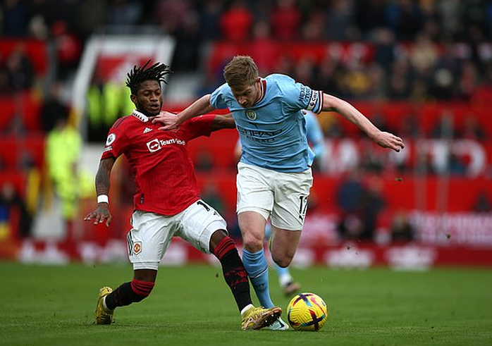 Ngược dòng siêu đỉnh, Man United quật ngã đại kình địch Man City - Ảnh 2. Ngược dòng siêu đỉnh, tỷ lệ kèo góc nhà cái quật ngã đại kình địch Man City - Ảnh 2.