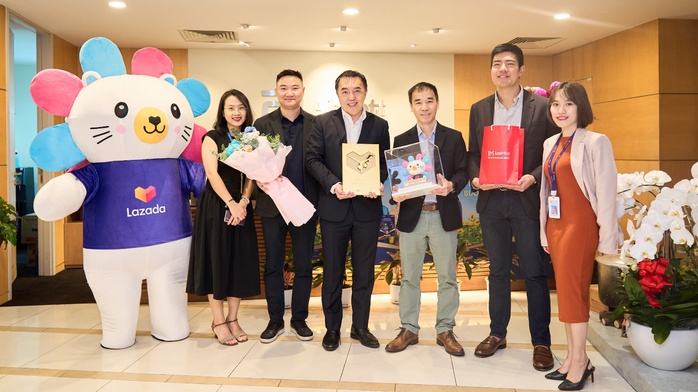 Lazada Việt Nam vinh danh 10 thương hiệu trên sàn thương mại điện tử - Ảnh 1. Lazada Việt Nam vinh danh 10 thương hiệu trên sàn thương mại điện tử - Ảnh 1.