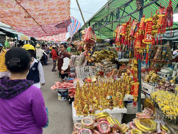 Chợ quê tấp nập ngày cuối năm - Ảnh 8.