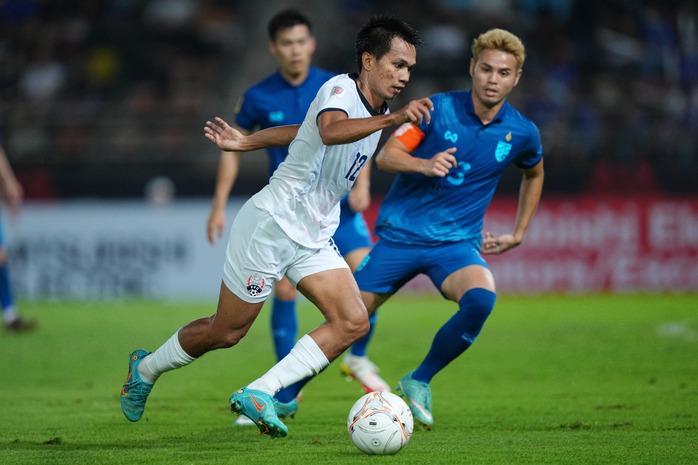 AFF Cup: Dangda lập cú đúp, tuyển Thái Lan đứng đầu bảng A  - Ảnh 5.