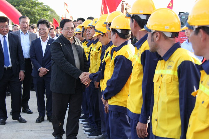 Thủ tướng phát lệnh thi công dự án đường sắt Nha Trang - Sài Gòn - Ảnh 2.