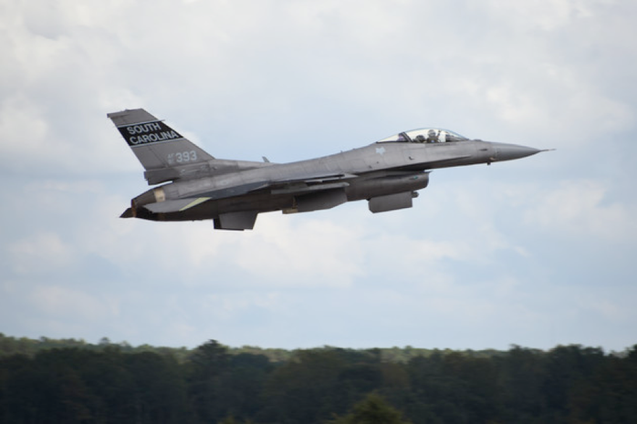 Lầu Năm Góc thúc đẩy “tăng tốc” gửi F-16 cho Ukraine - Ảnh 1.