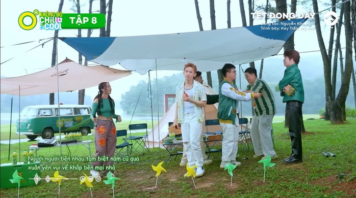 Kay Trần, Mỹ Anh và dàn sao Không Độ chúc mừng năm mới giữa cố đô Hoa Lư - Ảnh 11. Kay Trần, Mỹ Anh và dàn sao Không Độ chúc mừng năm mới giữa cố đô Hoa Lư - Ảnh 11.