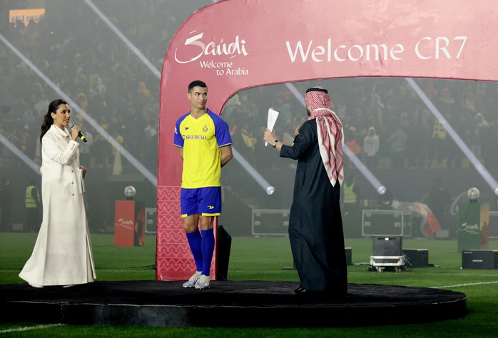 Màn ra mắt ấn tượng của Ronaldo tại CLB Al Nassr - Ảnh 3.
