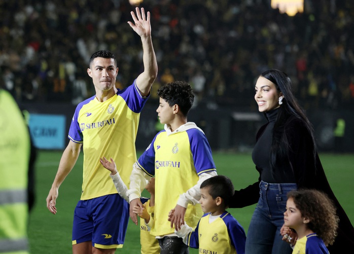 Màn ra mắt ấn tượng của Ronaldo tại CLB Al Nassr - Ảnh 6.