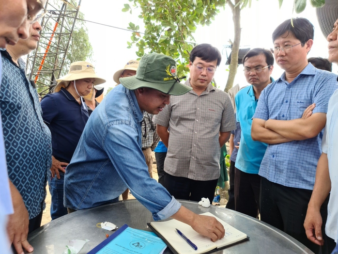 Cứu bé trai lọt vào trụ bê-tông: Phép mầu đã không xảy ra - Ảnh 1.