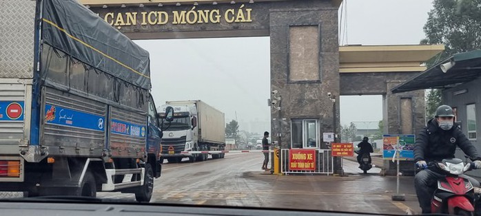 Trung Quốc khôi phục hoạt động xuất nhập cảnh tại cửa khẩu Móng Cái - Ảnh 1.