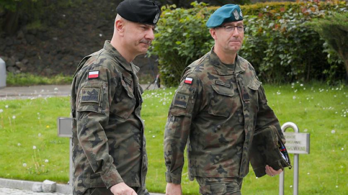 2 tướng hàng đầu quân đội Ba Lan từ chức vào thời điểm nhạy cảm - Ảnh 3.