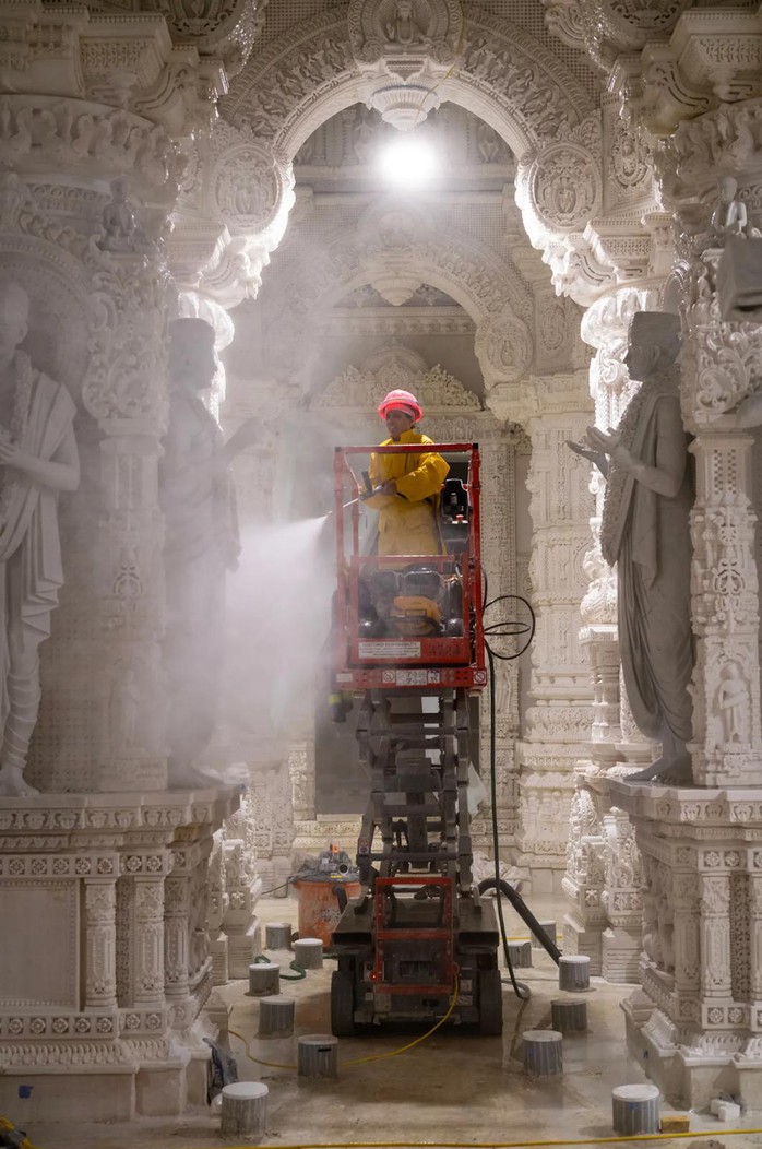 Cận cảnh đền thờ Hindu giáo lớn nhất nước Mỹ - Ảnh 6.