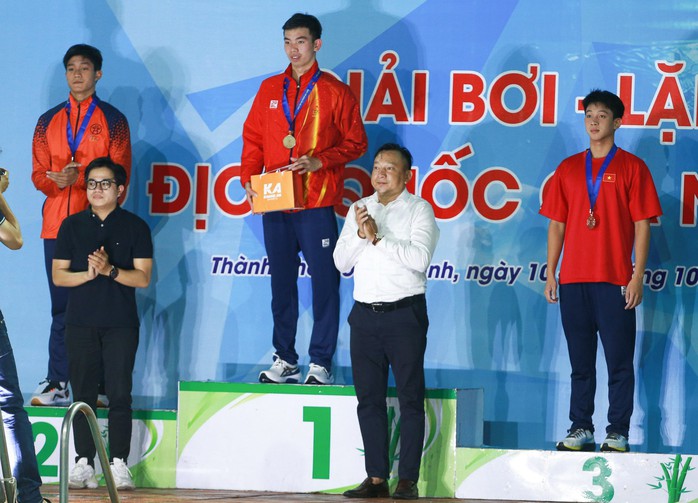 Kình ngư 14 tuổi phá kỷ lục Giải bơi vô địch quốc gia 2023, không có bất ngờ ở suất dự Olympic - Ảnh 3.