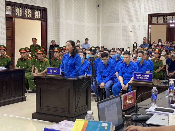 Nhận vali đựng 4,5 tỉ đồng, cựu giám đốc Sở GD-ĐT Quảng Ninh nói chỉ nghĩ là quà cảm ơn - Ảnh 1.