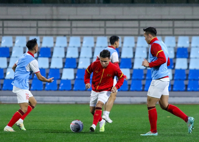 Quang Hải chấn thương nặng, lỡ trận đấu với tuyển Hàn Quốc - Ảnh 1.