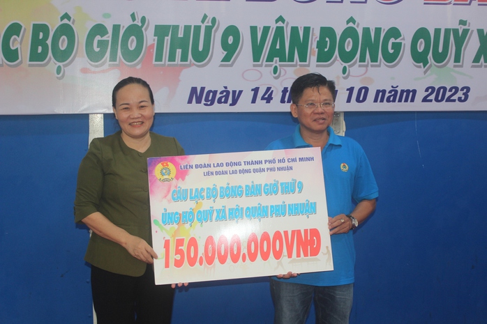 Đóng góp 150 triệu đồng hỗ trợ hộ nghèo, cận nghèo tại quận Phú Nhuận - Ảnh 2.