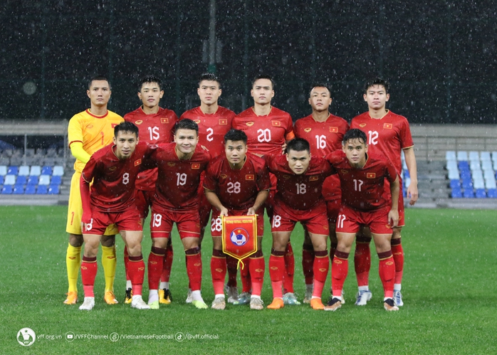 HLV Troussier tin đội Việt Nam sẽ tiến bộ sau trận đấu với tuyển Hàn Quốc - Ảnh 5.