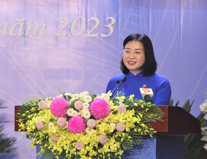 Bà Phan Thị Thúy Linh làm Chủ tịch Liên đoàn Lao động thành phố Đà Nẵng- Ảnh 1.