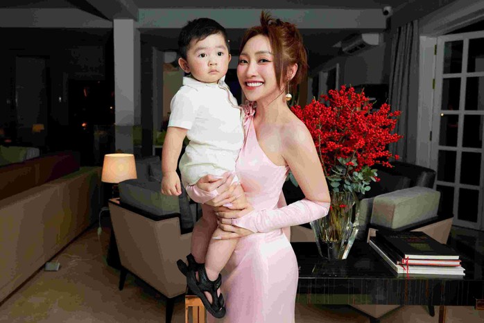 Vợ diễn viên Chi Bảo tổ chức tiệc đặc biệt cho khách hàng VIP - Ảnh 9.