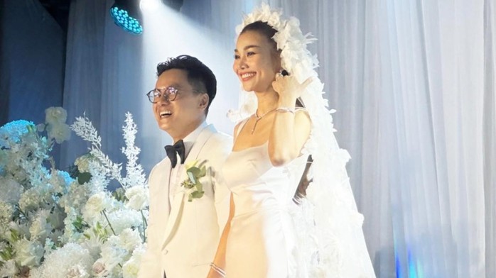 Khoảnh khắc xinh đẹp của Thanh Hằng trong đám cưới - Ảnh 10. Khoảnh khắc xinh đẹp của Thanh Hằng trong đám cưới - Ảnh 10.