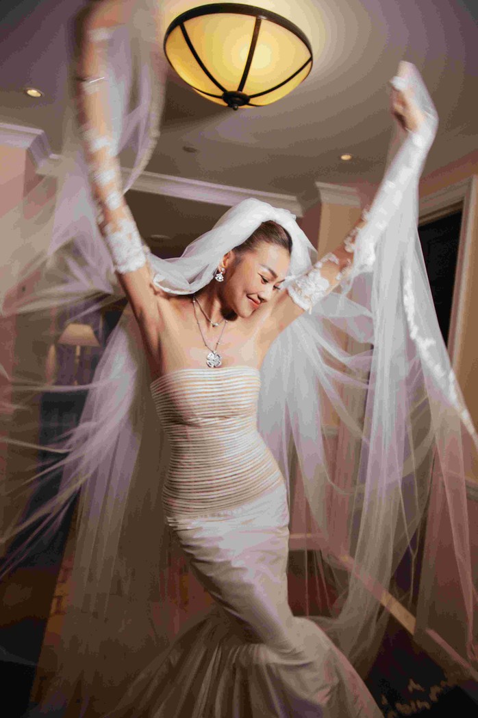 Những chi tiết lạ trong lễ cưới của siêu mẫu Thanh Hằng - Ảnh 10.
