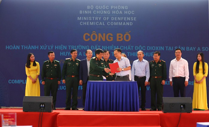 S&acirc;n bay A So đ&atilde; sạch chất độc dioxin - Ảnh 1.