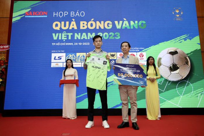 Cuộc đua giành các giải thưởng Quả bóng vàng Việt Nam 2023 bắt đầu nóng - Ảnh 4.