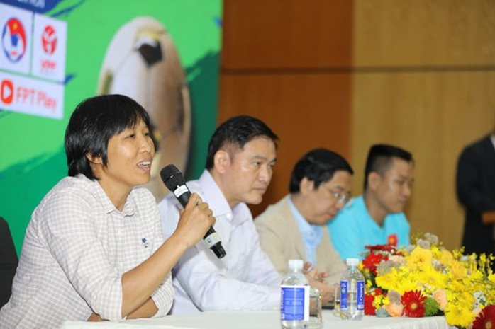 Cuộc đua giành các giải thưởng Quả bóng vàng Việt Nam 2023 bắt đầu nóng - Ảnh 2.