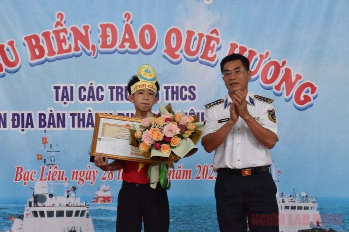 Nam sinh lớp 6 ở Bạc Liêu giành giải nhất cuộc thi Em yêu biển, đảo quê hương - Ảnh 8.