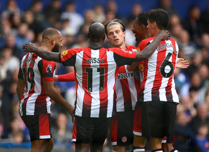 Everton kháng cáo thành công án trừ điểm, nhóm tranh trụ hạng run rẩy- Ảnh 5. Everton kháng cáo thành công án trừ điểm, nhóm tranh trụ hạng run rẩy- Ảnh 5.