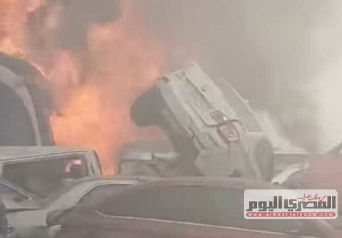 Một loạt xe gặp nạn trong biển lửa ở Ai Cập, gần 100 người thương vong - Ảnh 1.