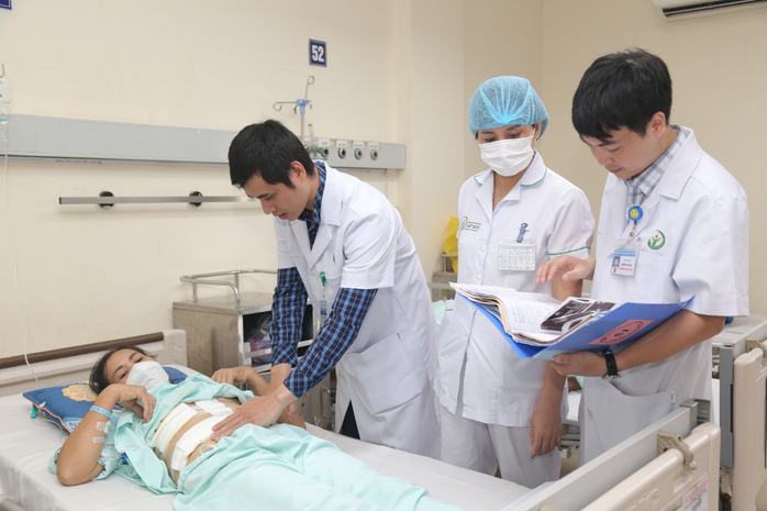 Lần đầu tiên Việt Nam phẫu thuật thành công ca bệnh hiếm gặp - Ảnh 1.