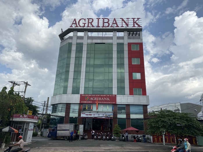 Agribank Chi nhánh Xuyên Á tuyển dụng lao động đợt 2 năm 2023 - Ảnh 2. Agribank Chi nhánh Xuyên Á tuyển dụng lao động đợt 2 năm 2023 - Ảnh 2.