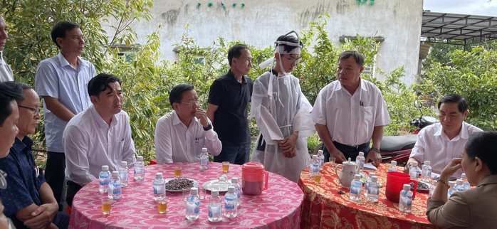 Sau phản ánh của báo Người Lao Động, nhiều tấm lòng san sẻ cùng gia đình nạn nhân vụ tai nạn do xe Thành Bưởi gây ra - Ảnh 1.