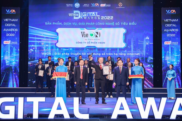 DatVietVAC lập cú đúp giải thưởng Doanh nghiệp xuất sắc Châu Á 2023 - Ảnh 4.