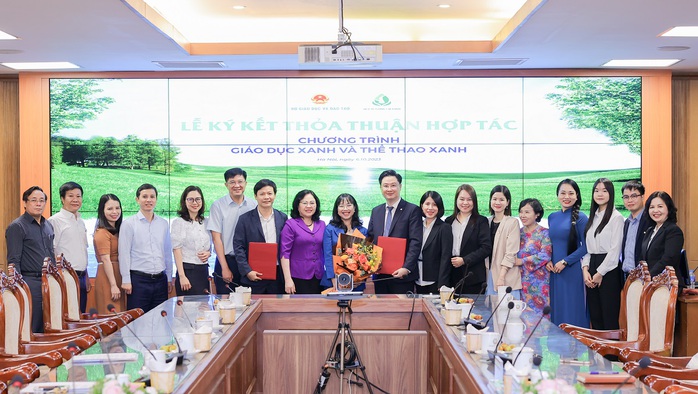 Bộ Giáo dục và Đào tạo đồng hành cùng Vingroup triển khai Chương trình Giáo dục xanh và Thể thao xanh - Ảnh 4. Bộ Giáo dục và Đào tạo đồng hành cùng Vingroup triển khai Chương trình Giáo dục xanh và Thể thao xanh - Ảnh 4.