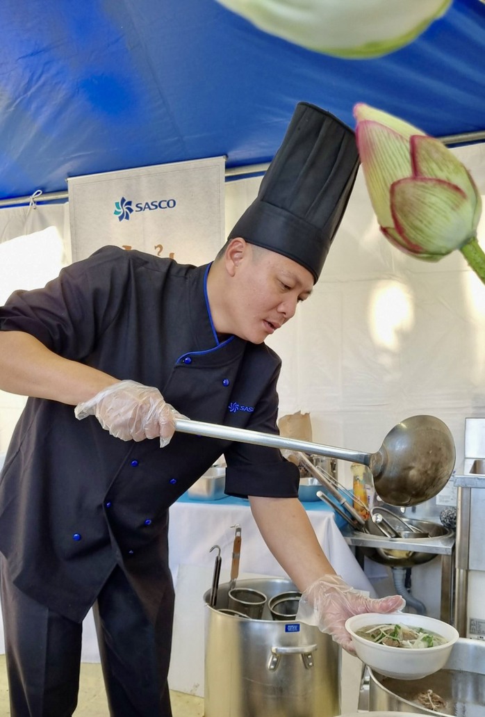 Phở Sen SASCO cùng các thương hiệu phở Việt toả hương trên đất Nhật - Ảnh 3. Phở Sen SASCO cùng các thương hiệu phở Việt toả hương trên đất Nhật - Ảnh 3.