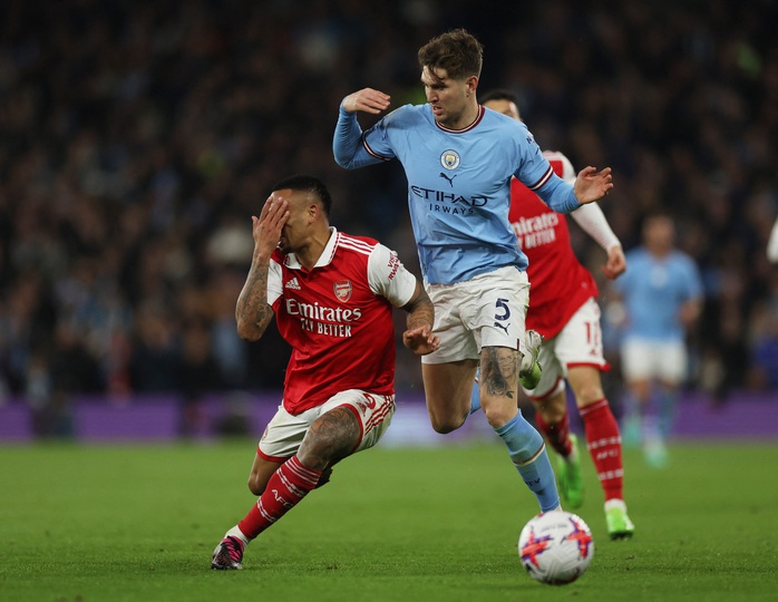 Gabriel Jesus quyết phá lưới Man City - Ảnh 1.