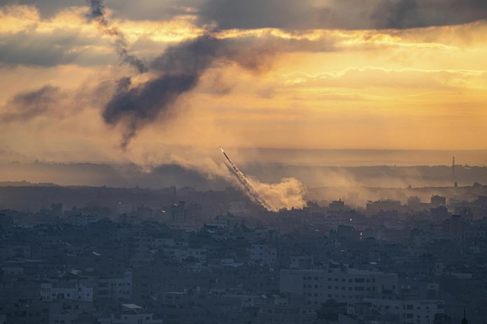 Hứng hàng ngàn quả rốc-két, Israel tuyên bố cứng rắn - Ảnh 1.